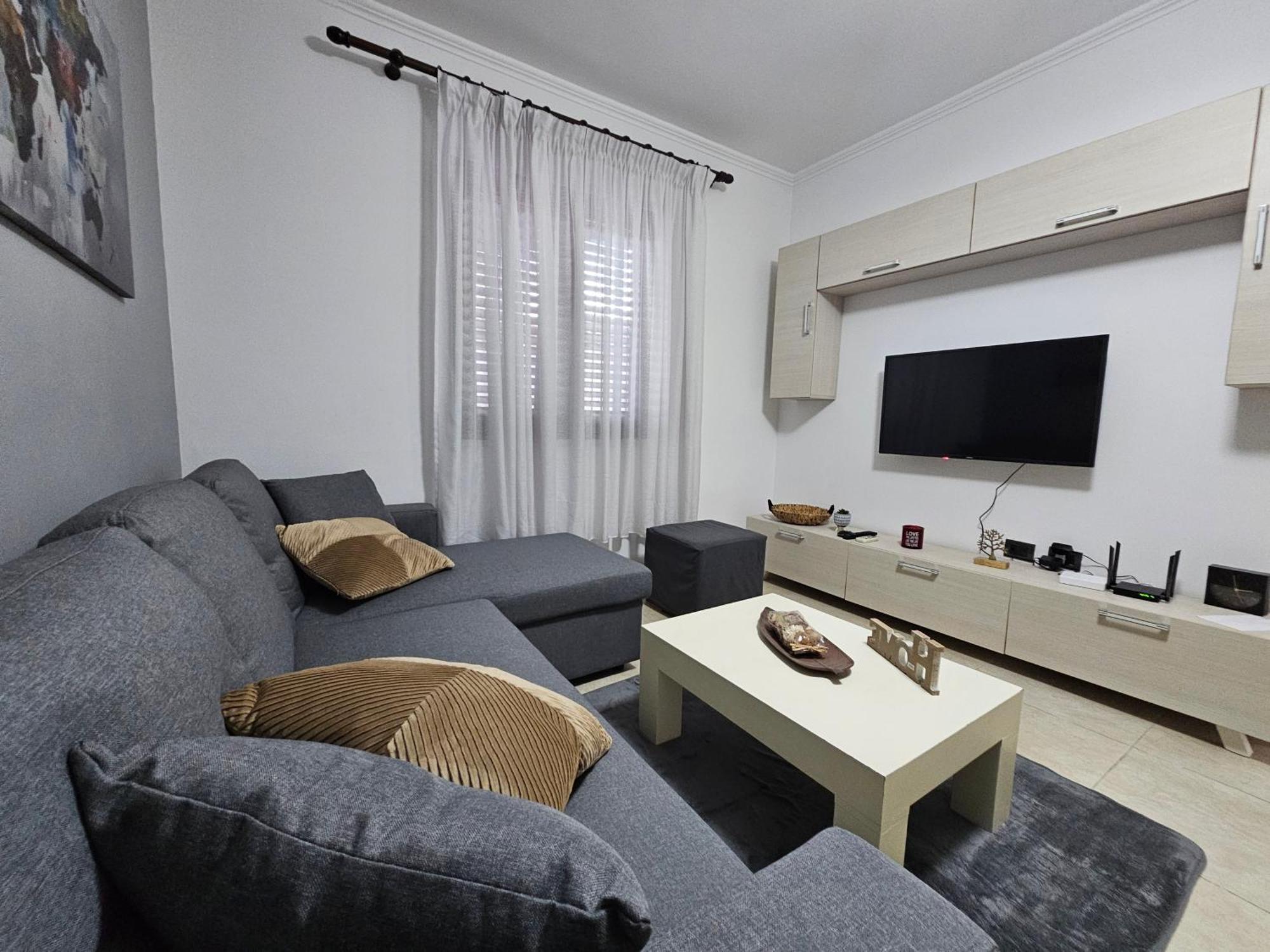 Апартаменты Wanderlust Tirana 2 Экстерьер фото